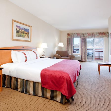 Holiday Inn Hotel & Suites Osoyoos By Ihg Eksteriør billede