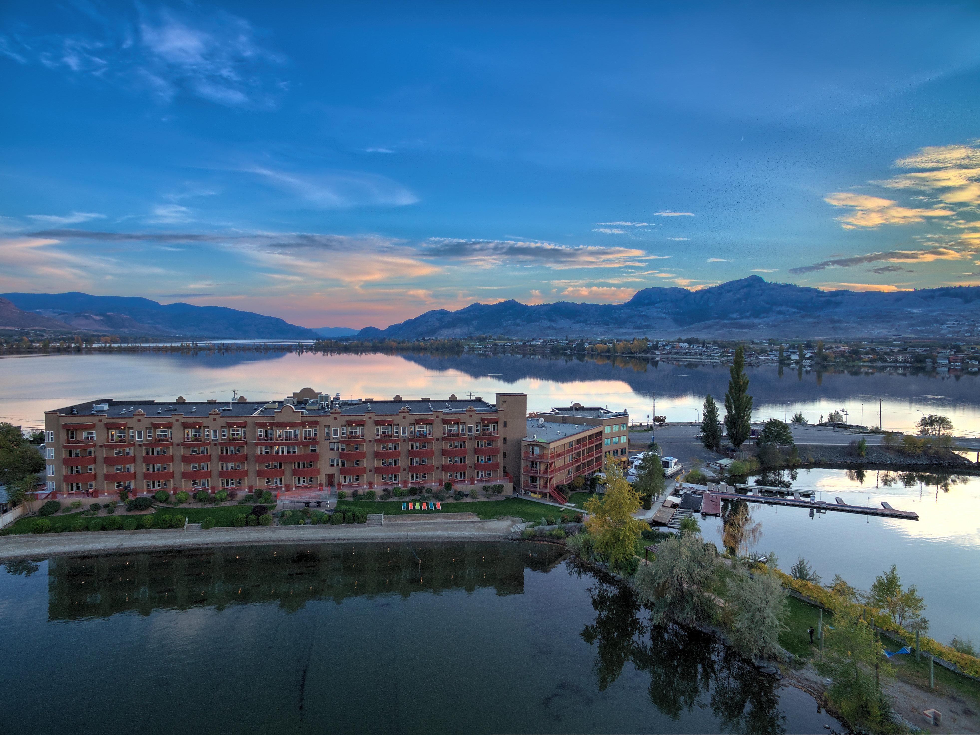 Holiday Inn Hotel & Suites Osoyoos By Ihg Eksteriør billede
