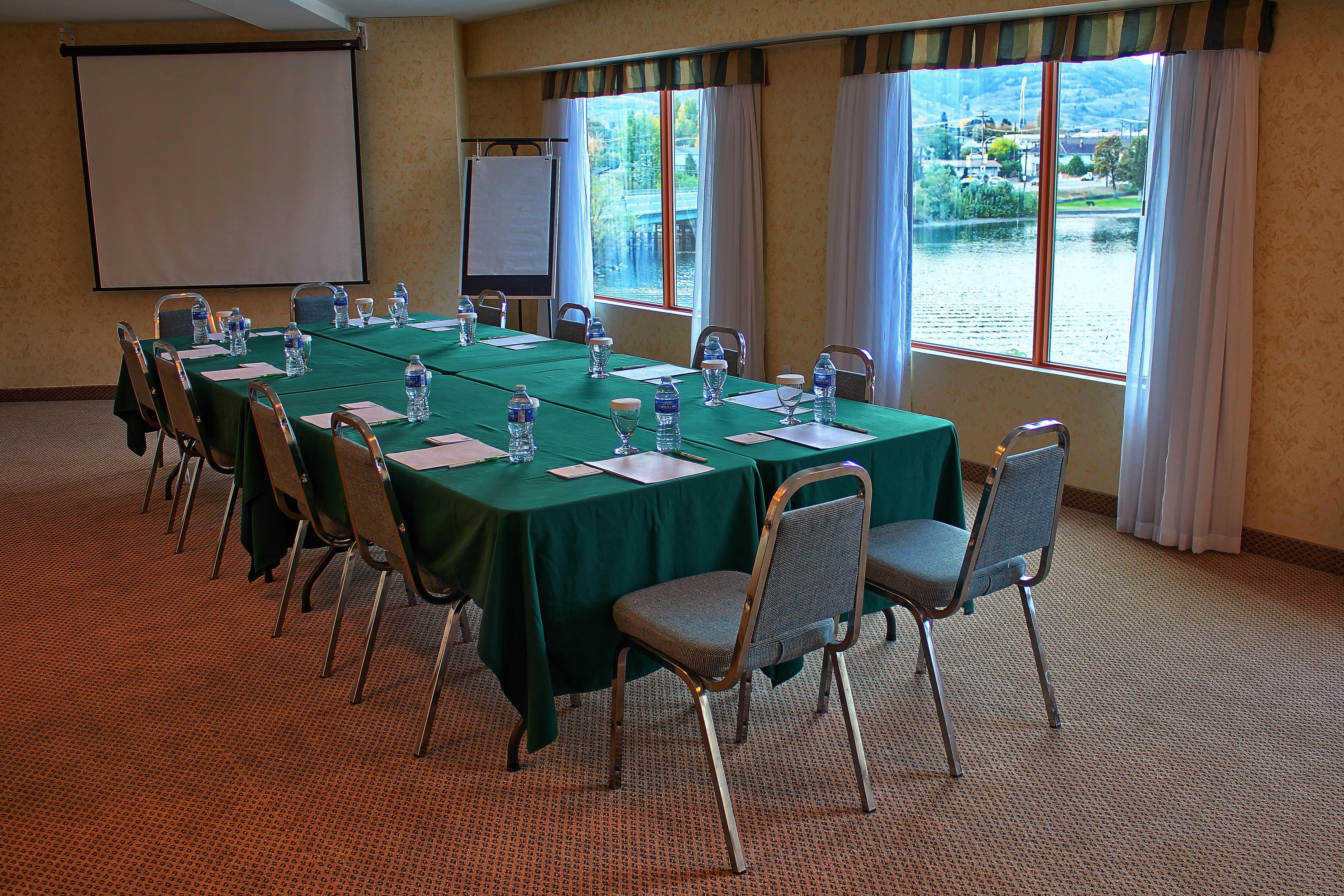 Holiday Inn Hotel & Suites Osoyoos By Ihg Eksteriør billede